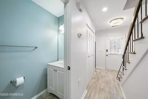Entry Way - 140 Aster Ct, Jackson, NJ 08527 photo 2 of 3