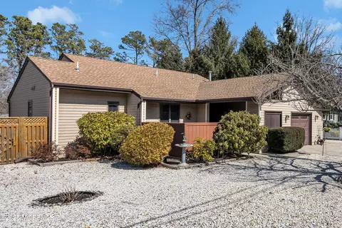 410 Merion Ave, Pine Beach, NJ 08741