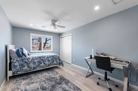 Bedroom - 13 Bayview Dr, Waretown, NJ 08758 photo 6 of 8