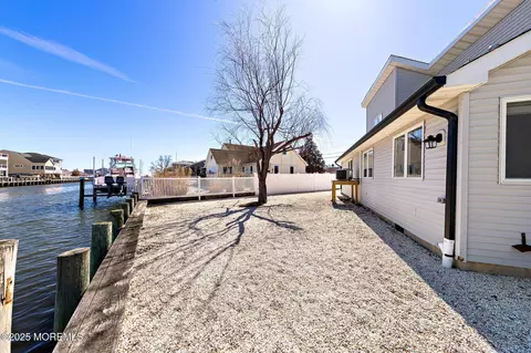 Exterior - 13 Bayview Dr, Waretown, NJ 08758 photo 8 of 13