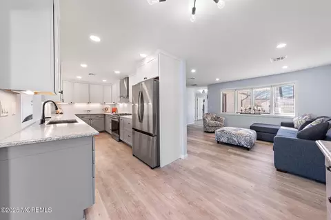 Kitchen - 13 Bayview Dr, Waretown, NJ 08758 photo 1 of 9