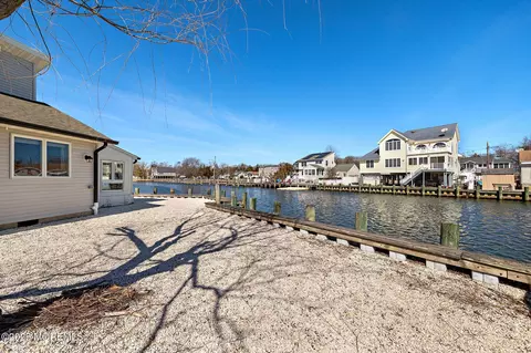 Exterior - 13 Bayview Dr, Waretown, NJ 08758 photo 6 of 13