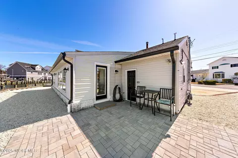 Exterior - 13 Bayview Dr, Waretown, NJ 08758 photo 11 of 13