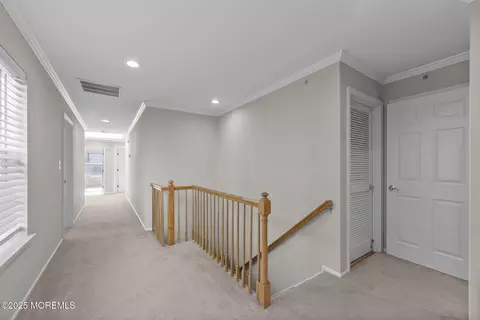 74 Springholm Dr, Berkeley Heights, NJ 07922 photo 8