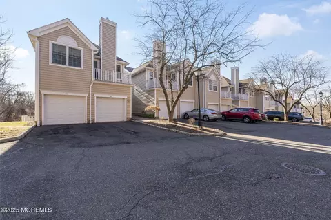 74 Springholm Dr, Berkeley Heights, NJ 07922 photo 3