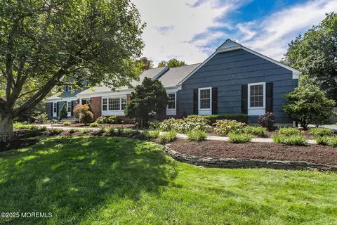 11 Saddle Ridge Rd, Colts Neck, NJ 07722
