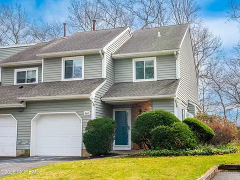 868 Burntwood Trl, Toms River, NJ 08753