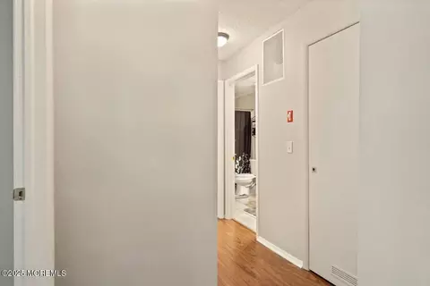 Entry Way - 609 Sequoia Ct, Jackson, NJ 08527 photo 1 of 2
