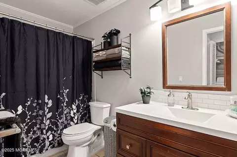 Bath - 609 Sequoia Ct, Jackson, NJ 08527 photo 1 of 1