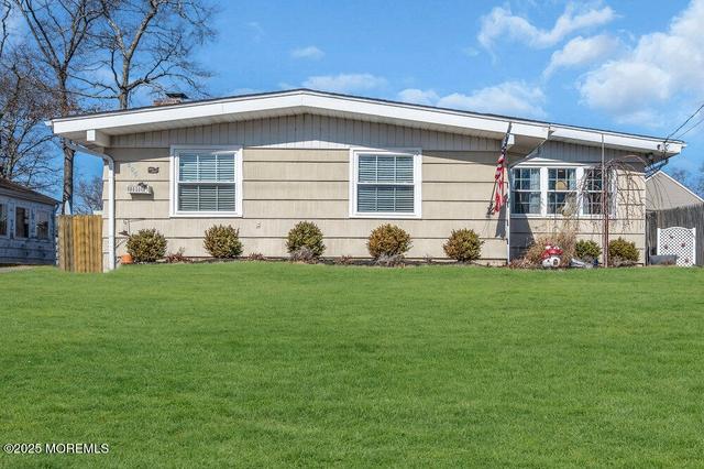 505 Riverwood Ave, Point Pleasant, NJ 08742