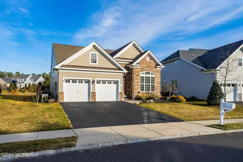 172 Arborridge Dr, Forked River, NJ 08731 photo 3
