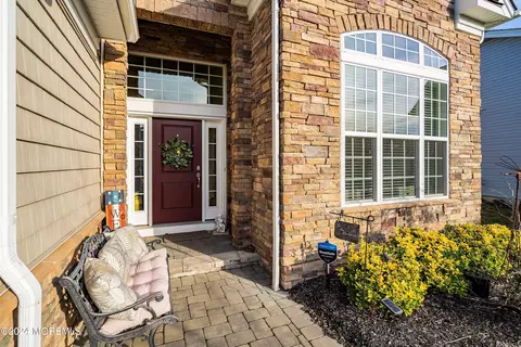 172 Arborridge Dr, Forked River, NJ 08731 photo 4