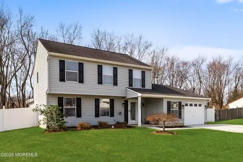 135 Carlton Ave, Evesham, NJ 08053 photo 2