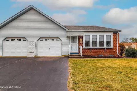 16 Ardsley Ave # B, Whiting, NJ 08759