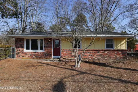 311 Mohawk Trl, Browns Mills, NJ 08015