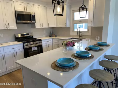 Kitchen - 8 Jericho Rd, Berkeley, NJ 08721 photo 2 of 6