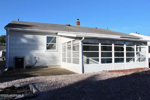 Exterior - 8 Jericho Rd, Berkeley, NJ 08721 photo 3 of 8