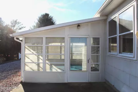 Exterior - 8 Jericho Rd, Berkeley, NJ 08721 photo 1 of 8