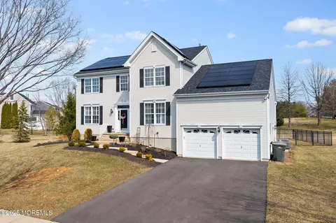 50 Heritage Dr, Allentown, NJ 08501