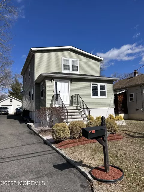 282 Mercer St, Long Hill, NJ 07980