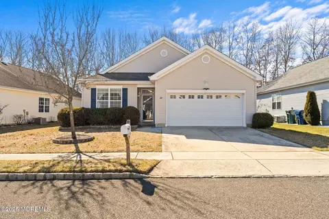 20 Marigold Ln, Little Egg Harbor, NJ 08087