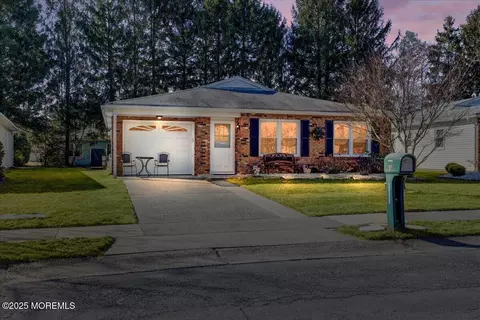 41 Lauren Ln N, Brick, NJ 08723
