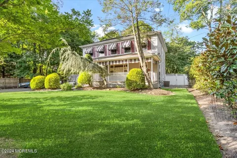 232 Wall St, Eatontown, NJ 07724