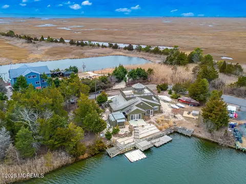 125 Sea Meadow Ln, Little Egg Harbor, NJ 08087