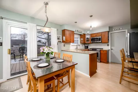 1 Mendon Dr, Howell, NJ 07731 photo 7
