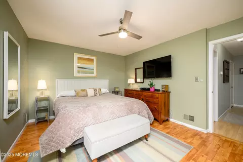 1 Mendon Dr, Howell, NJ 07731 photo 26