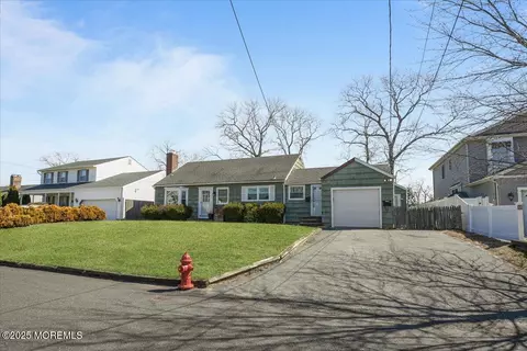 226 Pearce Ave, Point Pleasant, NJ 08742