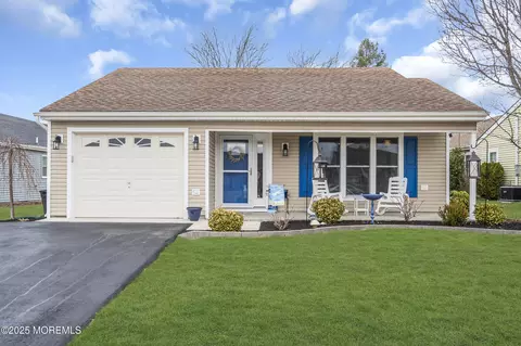 174 Buckingham Dr N, Manchester, NJ 08759