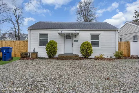 2312 4th Ave, Toms River, NJ 08753