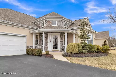 3 Pensacola Pl, Barnegat, NJ 08005