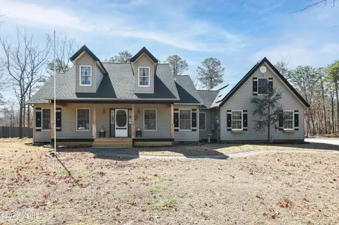 4 Rosewood Dr, Little Egg Harbor, NJ 08087