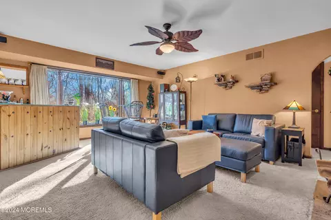 960 Maplehurst Ave, Jackson, NJ 08527 photo 6