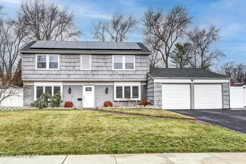 35 Carol Ln, Aberdeen, NJ 07747