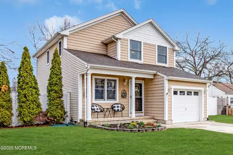 812 Buena Vista Rd, Forked River, NJ 08731