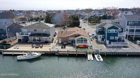 88 Jib Ln, Brick, NJ 08723