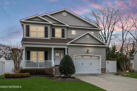 206 Curtis Ave, Point Pleasant, NJ 08742