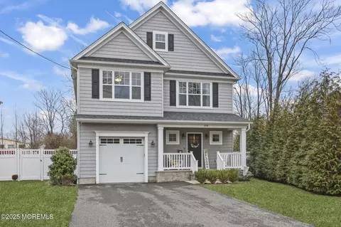 49 Victor Pl # B, Eatontown, NJ 07724