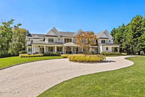20 Conover Ln, Rumson, NJ 07760