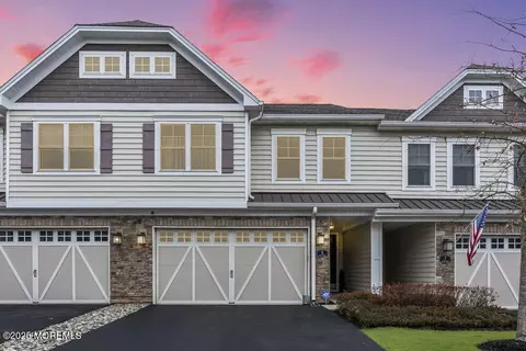 5 Lawley Dr, Lincroft, NJ 07738