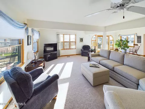 1212 Ariel Dr, Forked River, NJ 08731 photo 4