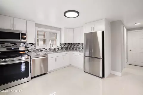 271 Barbara Pl, Aberdeen, NJ 07747