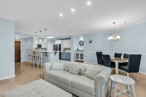 33 Cooper Ave #101, Long Branch, NJ 07740
