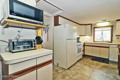 702 Chesapeake Dr, Forked River, NJ 08731 photo 19