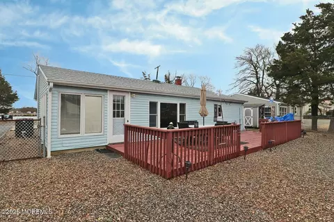 702 Chesapeake Dr, Forked River, NJ 08731 photo 10