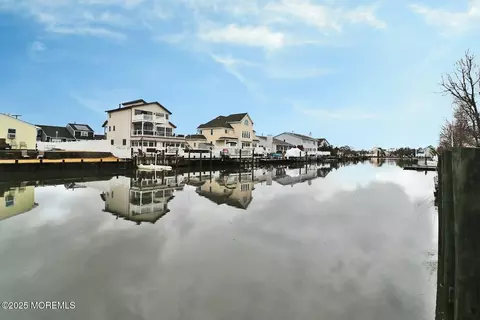 702 Chesapeake Dr, Forked River, NJ 08731 photo 8