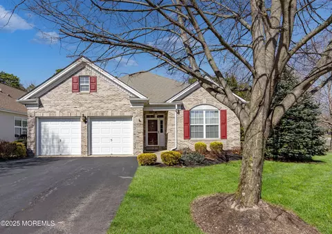 45 Spencer Dr, Jackson, NJ 08527